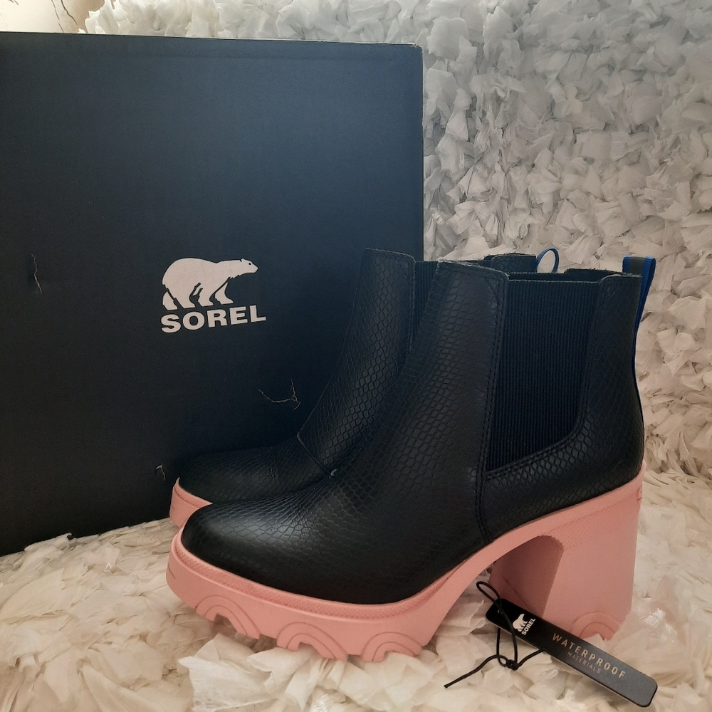 Sorel Women's Brex Heel Chelsea Boots Gentle Used In Box 8.5 Vintage Pink Black - Picture 3 of 16